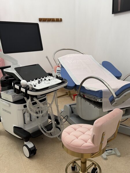 Colaborare Specialisti Medicina Interna si Endocrinologie